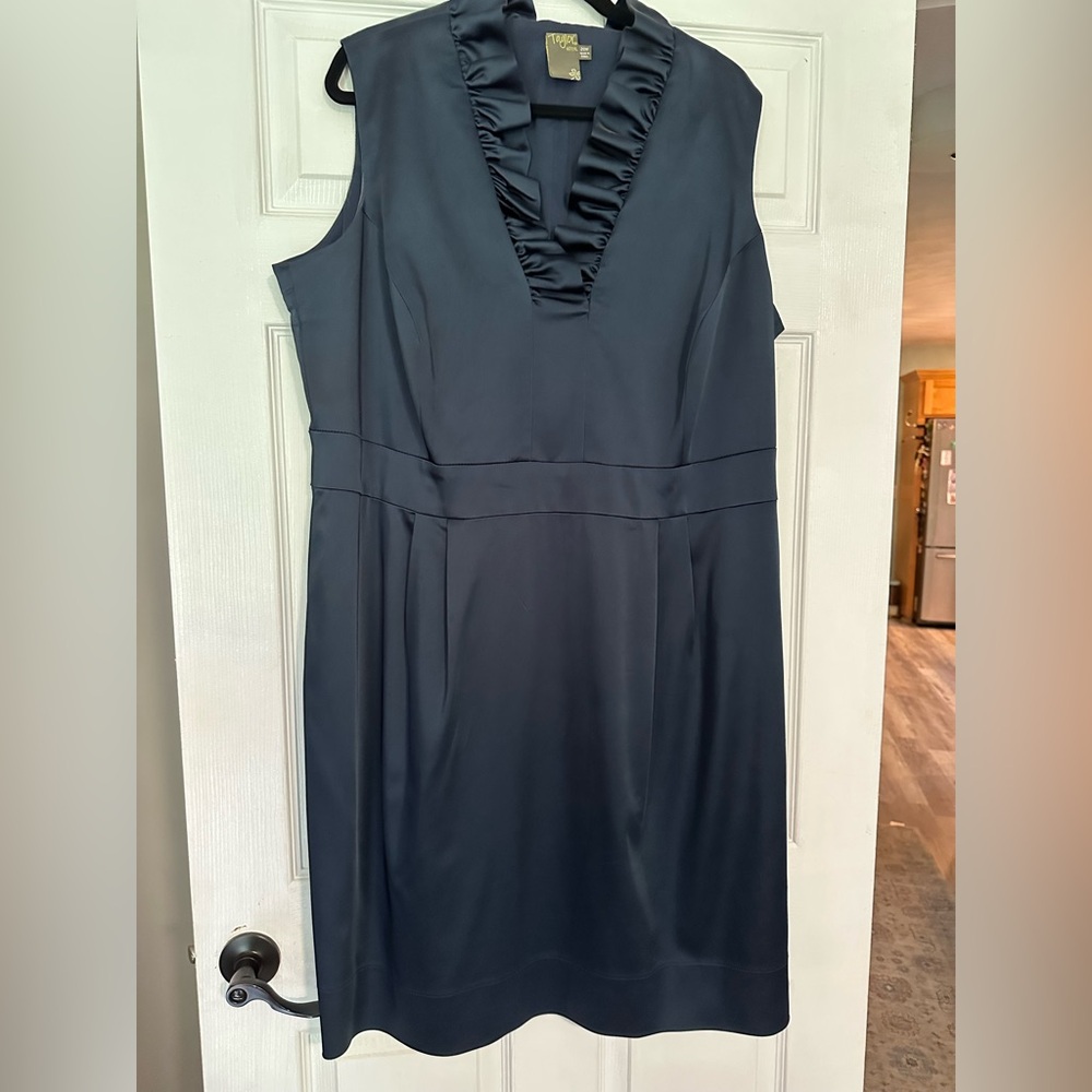 Taylor Navy Satin Sleeveless V-Neck Sheath Dress